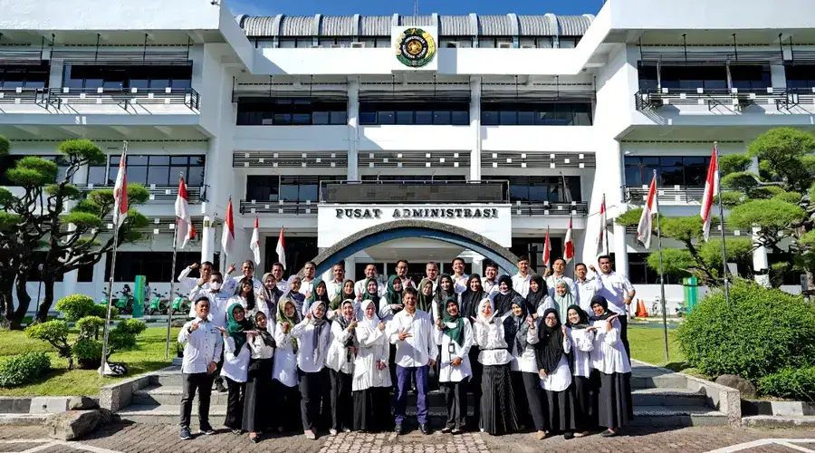 universitas jurusan farmasi di medan